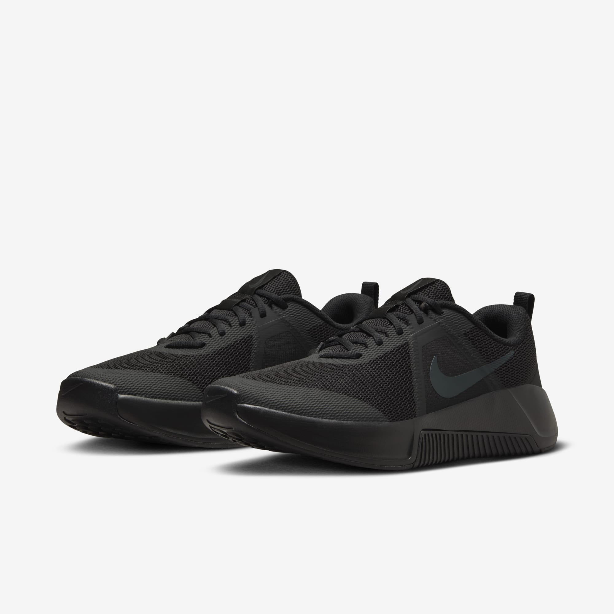 Nike MC Trainer 3, NEGRO, hi-res