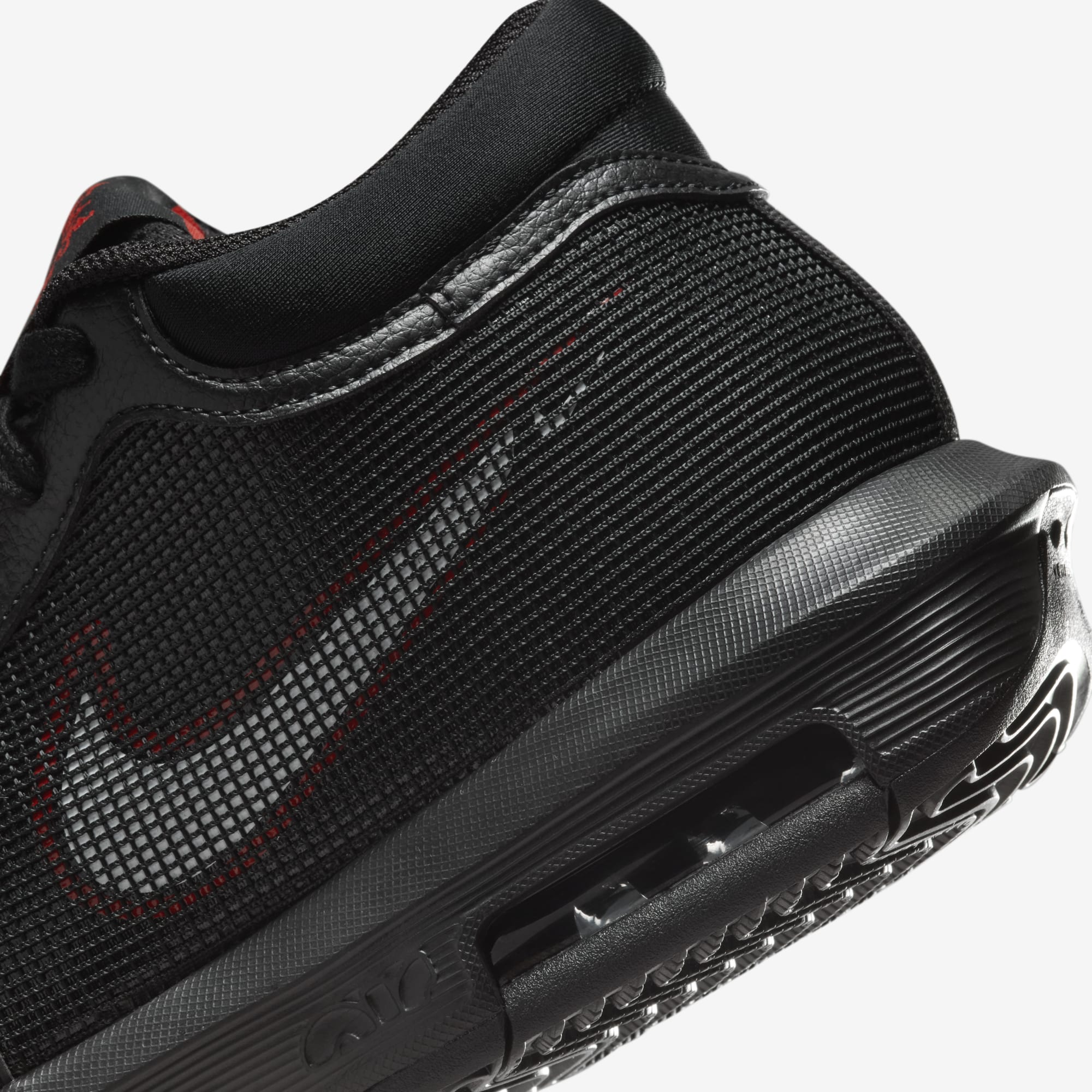 Nike LeBron Witness 8, NEGRO, hi-res