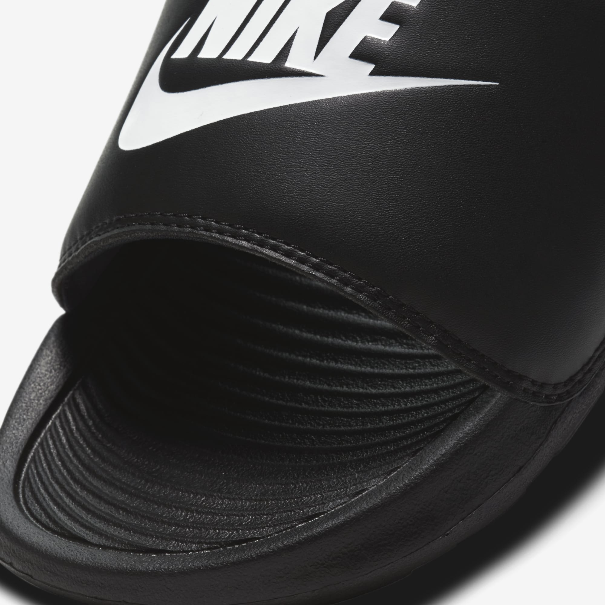 Nike Victori One, NEGRO, hi-res